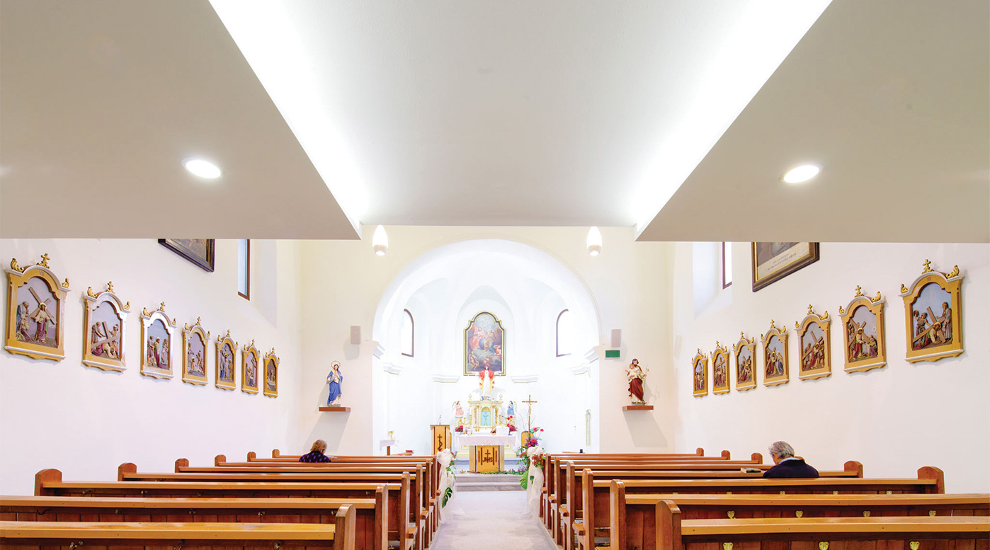 Obnovenie interiéru barokového kostola v v obci Cabaj-Čápor pri Nitre | interiérový dizajn | produktový dizajn | renovácia | dizajn produktov | dizajn výrobkov
